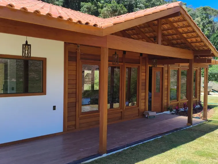 Fachada: Casa 124,35m² com 1 suíte e 2 quartos